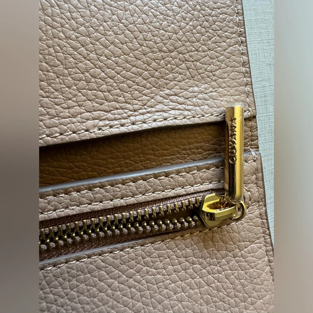 Cuyana 100% leather